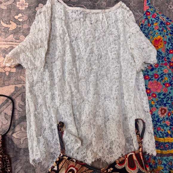 New Boutique summer bundle of 4 women’s size medium boho dress, floral tank top, - Picture 5 of 8